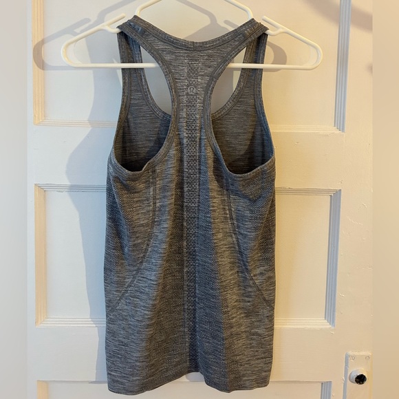 Lululemon grey and back tank top - Picture 3 of 6